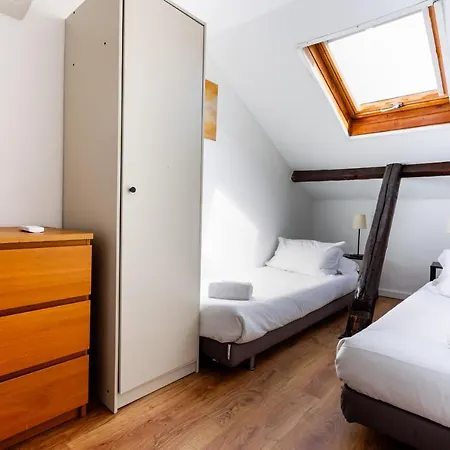 Cozy 3 Bedroom In Lively Bairro Alto Lägenhet *