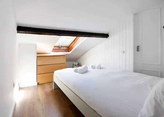 Διαμέρισμα Cozy 3 Bedroom In Lively Bairro Alto *