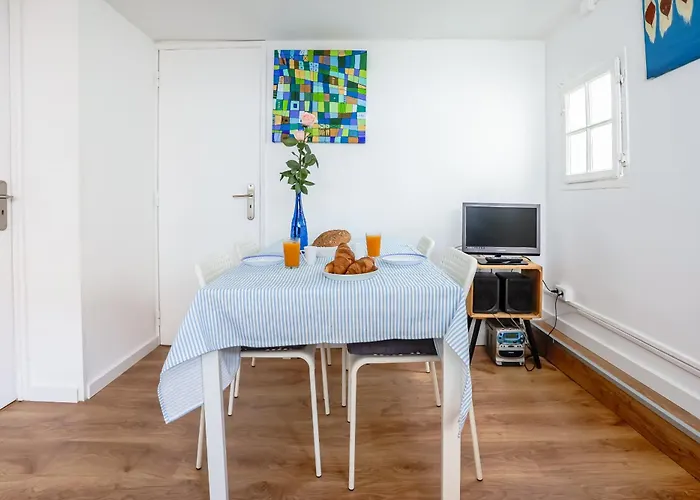 Cozy 3 Bedroom In Lively Bairro Alto Διαμέρισμα Lisboa