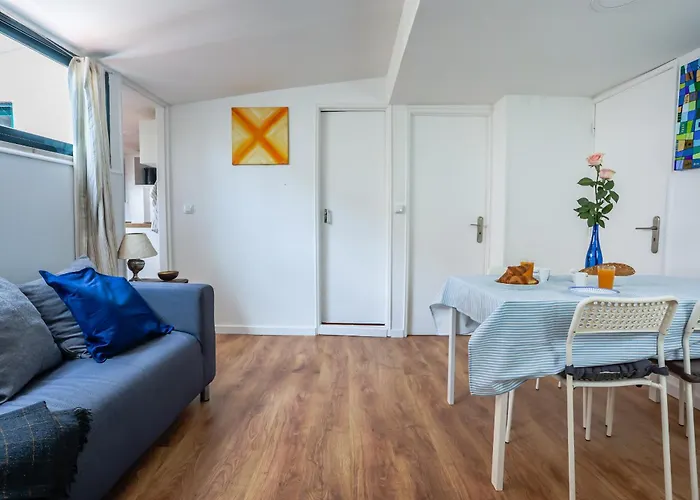 Διαμέρισμα Cozy 3 Bedroom In Lively Bairro Alto *