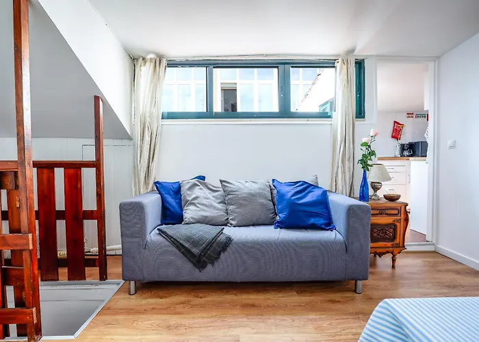 Cozy 3 Bedroom In Lively Bairro Alto * Lisboa